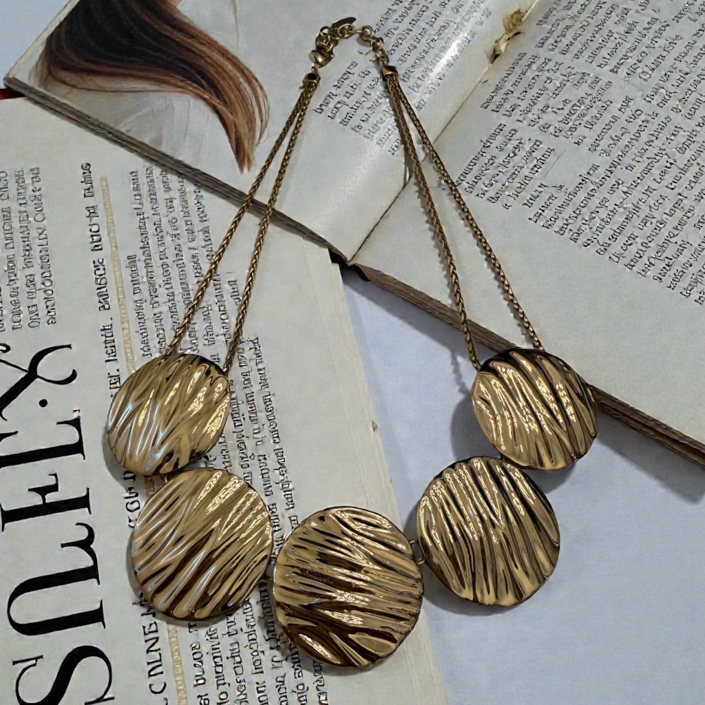 Vintage Signed St Thomas Chunky Gold Tone Medallion Statement Necklace 28$